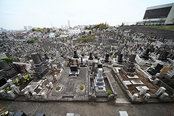 横浜市営久保山墓地 [所在地：横浜市西区]